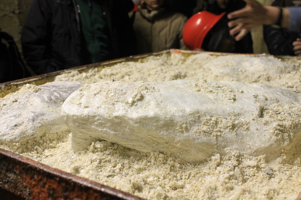消光劑行業(yè)需要知道的幾種非金屬礦？